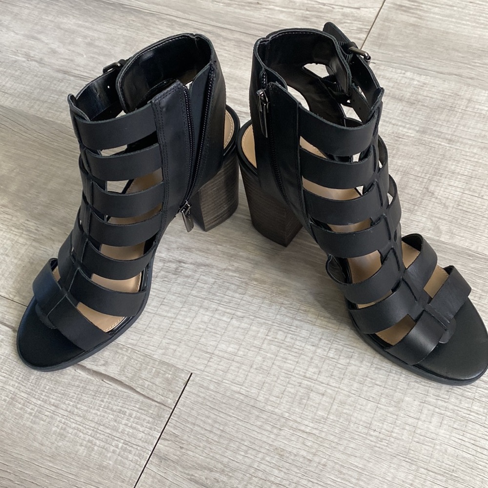 Vince Camuto “Javrina” Heel - Picture 9 of 10